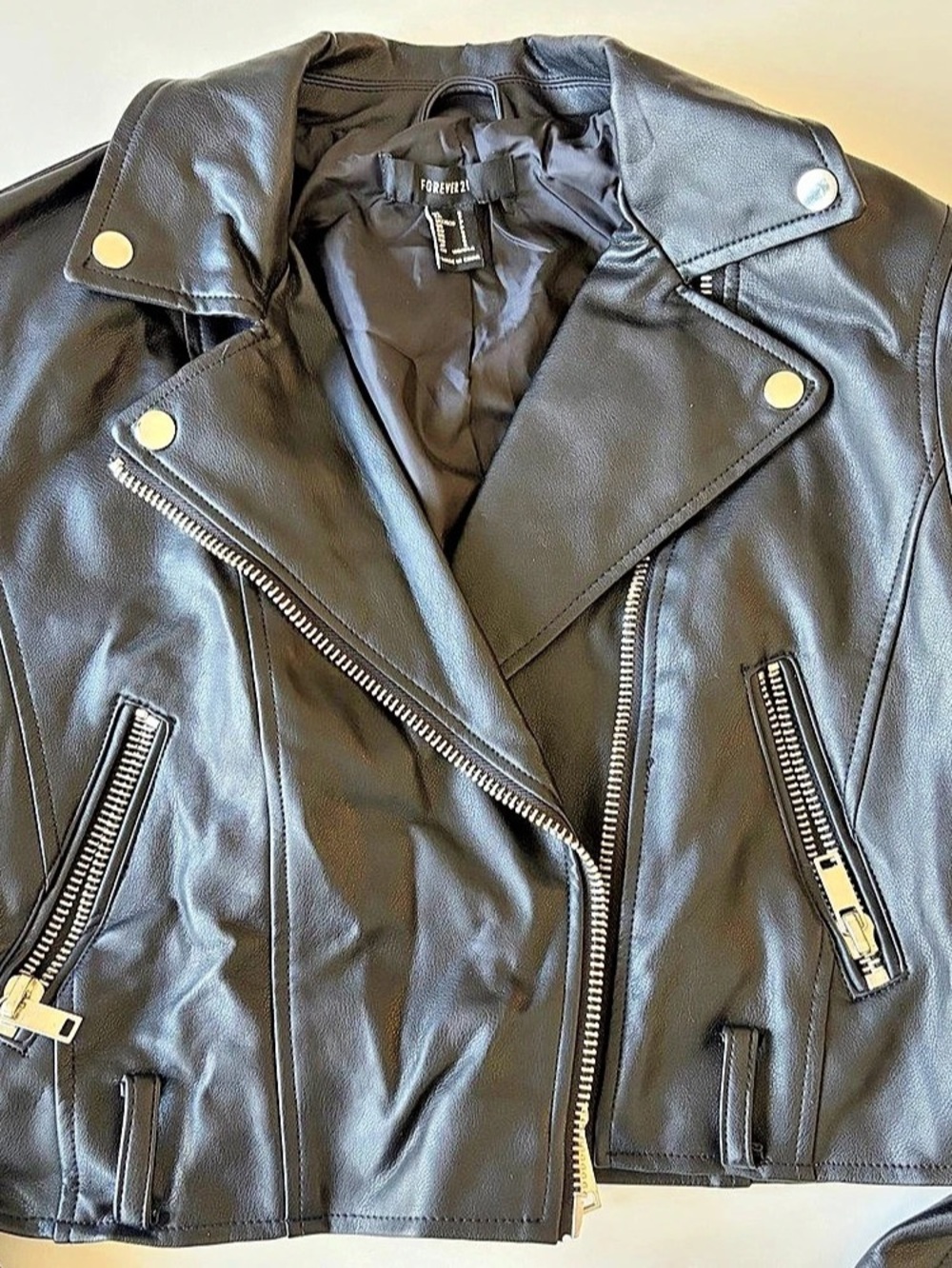 Forever 21 Faux Leather Moto Jacket Size Medium